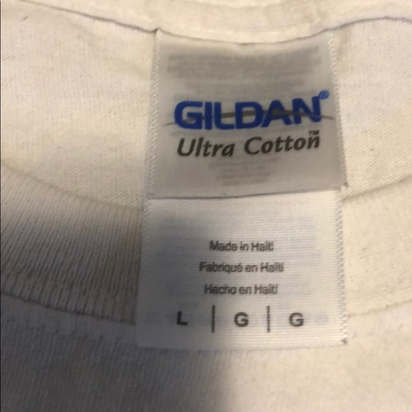 Used T-shirt by gildan size L - Picture 3 of 6